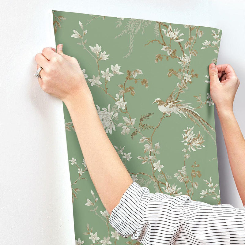 Wallpaper Bird & Blossom Chinoserie Wallpaper // Green 