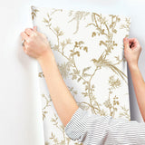 Wallpaper Bird & Blossom Chinoserie Wallpaper // White & Gold 