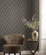 Wallpaper Dynastic Lattice Wallpaper // Black