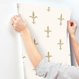 Wallpaper Fleur De Lis Wallpaper // White & Gold