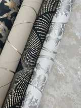 Wallpaper Harlowe Wallpaper // Black & Gold