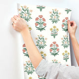 Wallpaper Mughal Rose Wallpaper // White & Pink