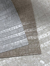 Wallpaper Pearla Wallpaper // Brown