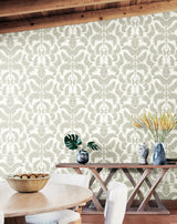 Wallpaper Royal Fern Damask Wallpaper // Beige