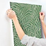 Wallpaper Tea Leaves Stripe Wallpaper // Green