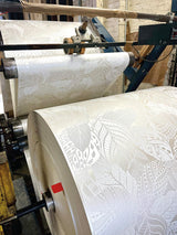 Wallpaper Vinca Wallpaper // Pearl