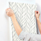 Wallpaper Willow Wallpaper // Grey