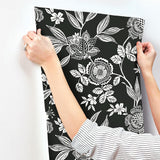 Wallpaper Wood Cut Jacobean Wallpaper // Black & White