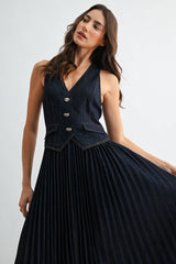  Wren Denim V-Neck Buttoned Vest Pleated Dress 
