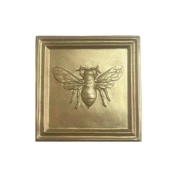Wall Art Bee Medallion Artwork 