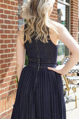 Lifestyle Wren Denim V-Neck Buttoned Vest Pleated Dress 