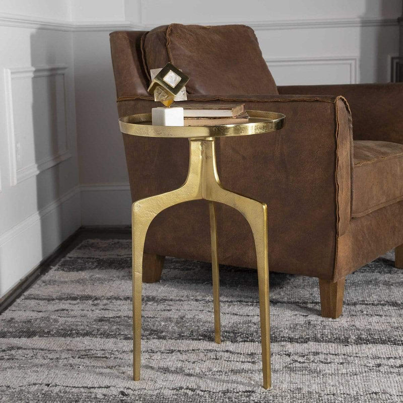 Furniture Kenna Accent Table in Gold 