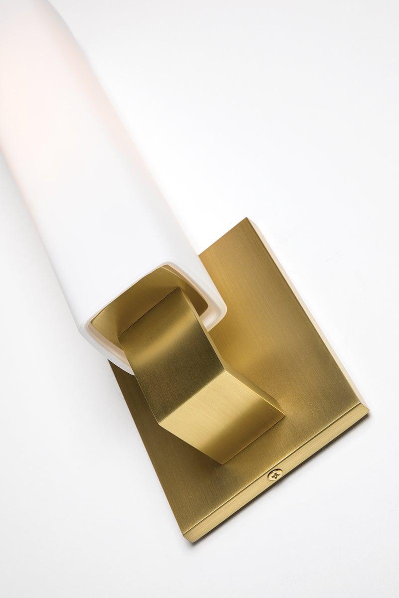 Lighting - Bath And Vanity Livingston 1 Light Bath Bracket // Aged Brass 