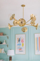 Lighting - Chandelier Alyssa 8 Light Chandelier // Aged Brass 