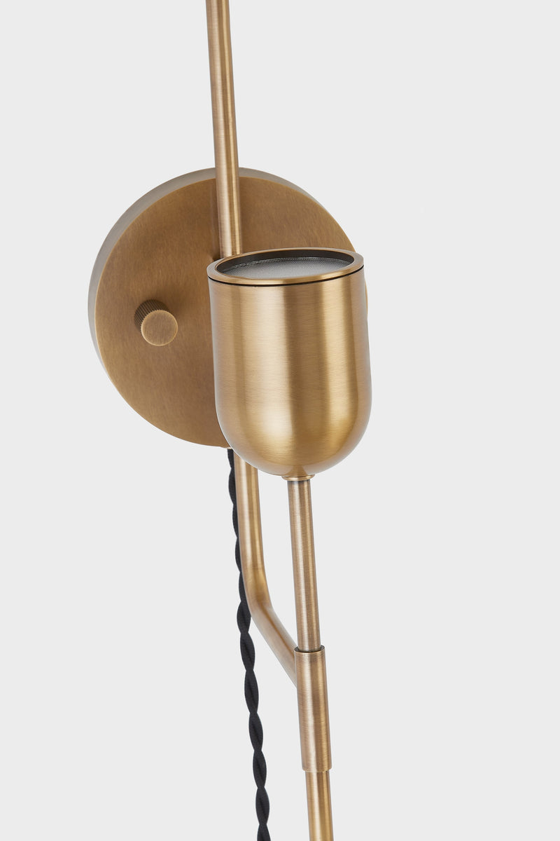 Lighting - Plug-in Sconce Manti // Patina Brass 