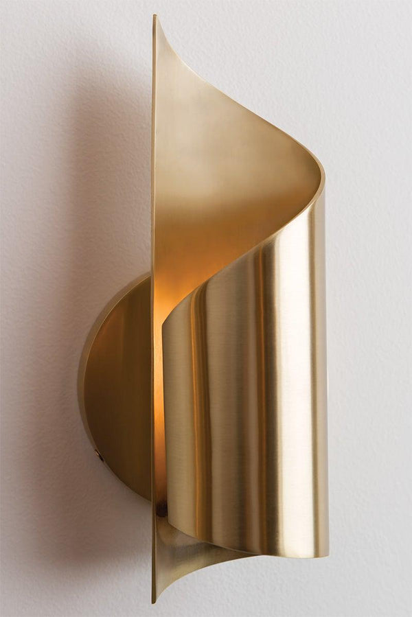 Lighting - Wall Sconce Evie 1 Light Wall Sconce // Aged Brass 