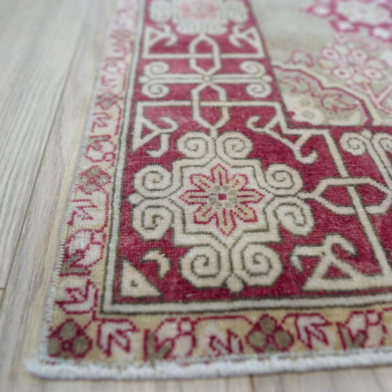 Rug Kamelya Vintage Turkish Rug 2'5"x6' 3'3"x5'6" 