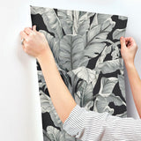 Wallpaper Banana Leaf Wallpaper // Black & White 