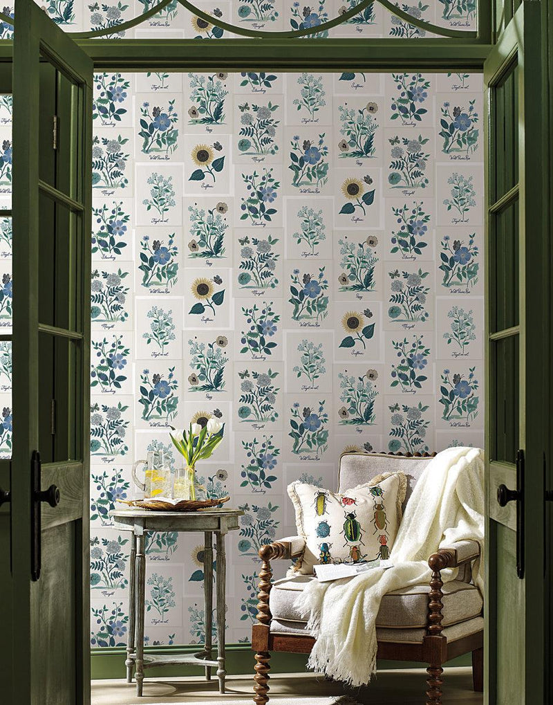 Wallpaper Botanical Prints Wallpaper // White & Blue 