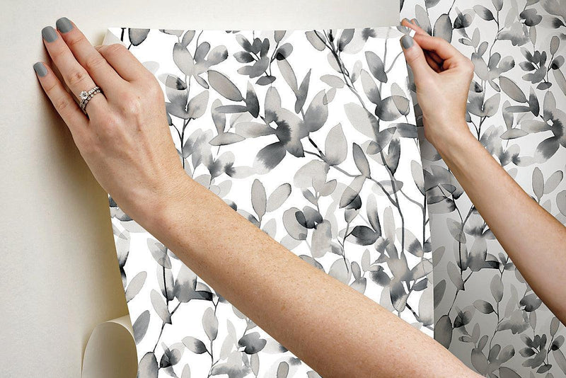 Wallpaper Botany Vines Peel & Stick Wallpaper // Grey 