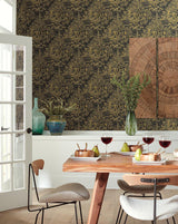 Wallpaper Chinoiserie Wallpaper // Black & Gold 