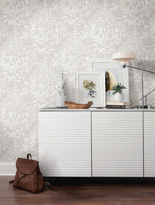 Wallpaper Chinoiserie Wallpaper // Grey 