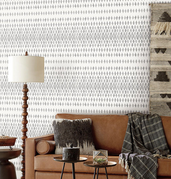 Wallpaper Diamond Ombre Wallpaper // Black & White 