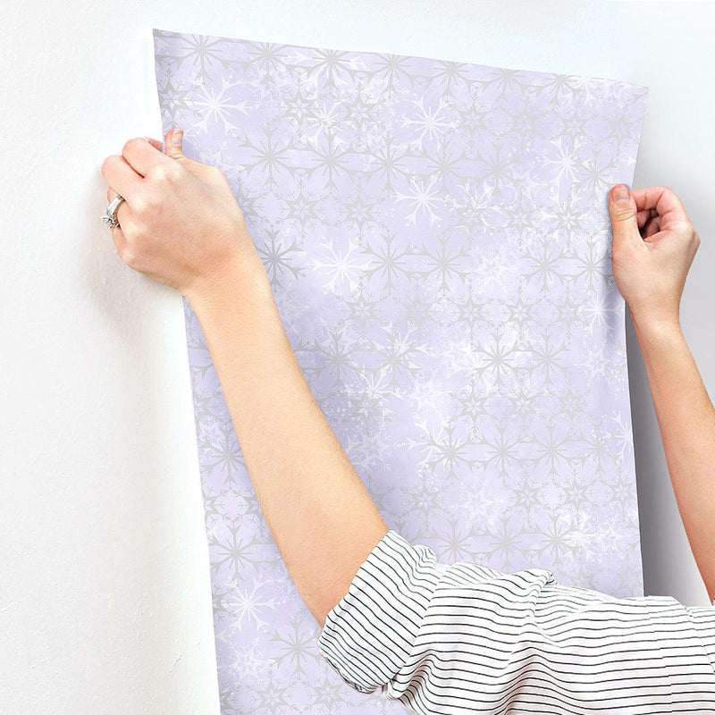 Wallpaper Disney Frozen 2 Snowflake Wallpaper // Purple 