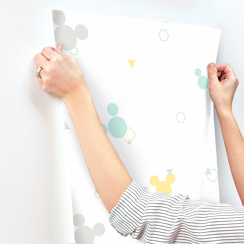 Wallpaper Disney Minnie Mouse Dots Wallpaper // Green & Yellow 