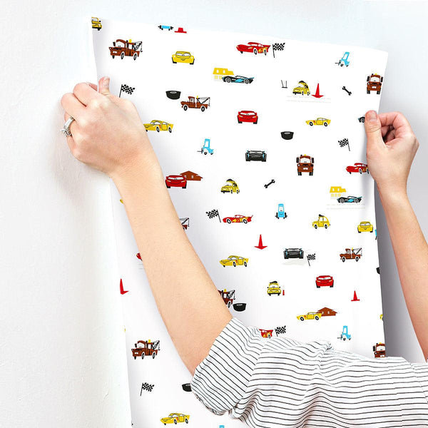 Wallpaper Disney & Pixar Cars Racing Spot Wallpaper // White 