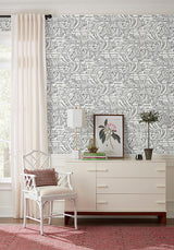 Wallpaper Flamingo Flamboyance Wallpaper // Black & White 