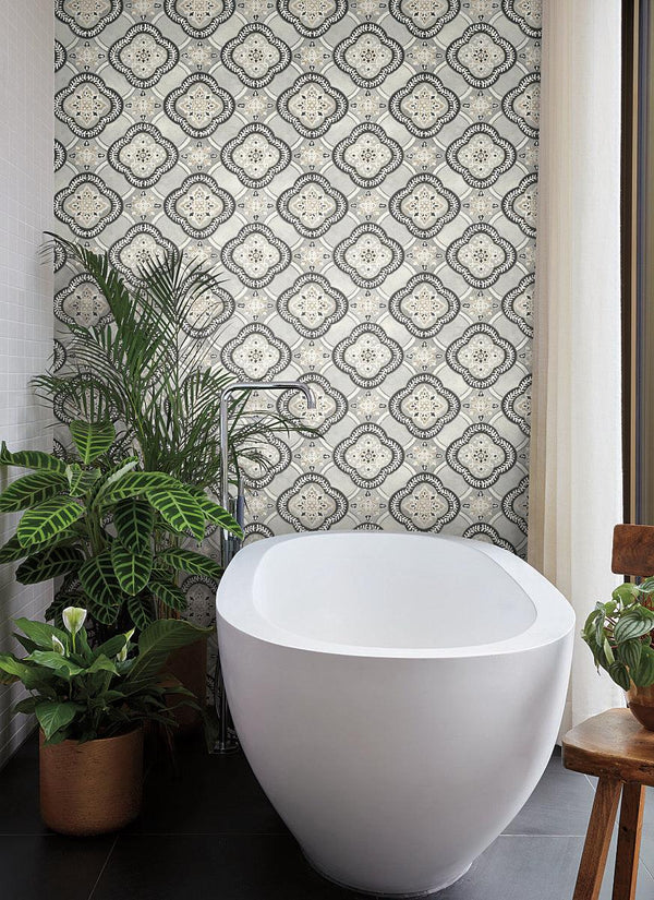 Wallpaper Garden Trellis Wallpaper // Onyx 