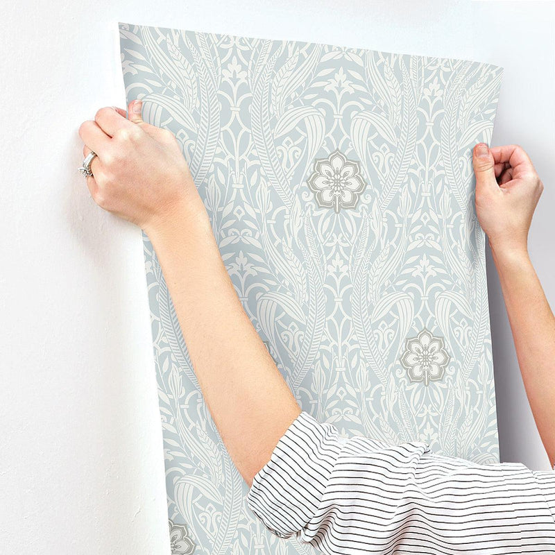 Wallpaper Gatsby Damask Wallpaper // Blue 