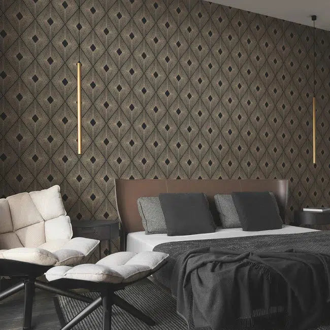 Wallpaper Harlowe Wallpaper // Black & Gold 