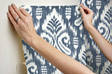 Wallpaper Hawthorne Ikat Peel & Stick Wallpaper // Blue 