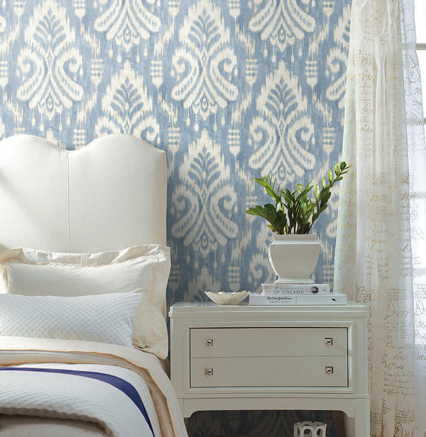 Wallpaper Hawthorne Ikat Wallpaper // Blue 