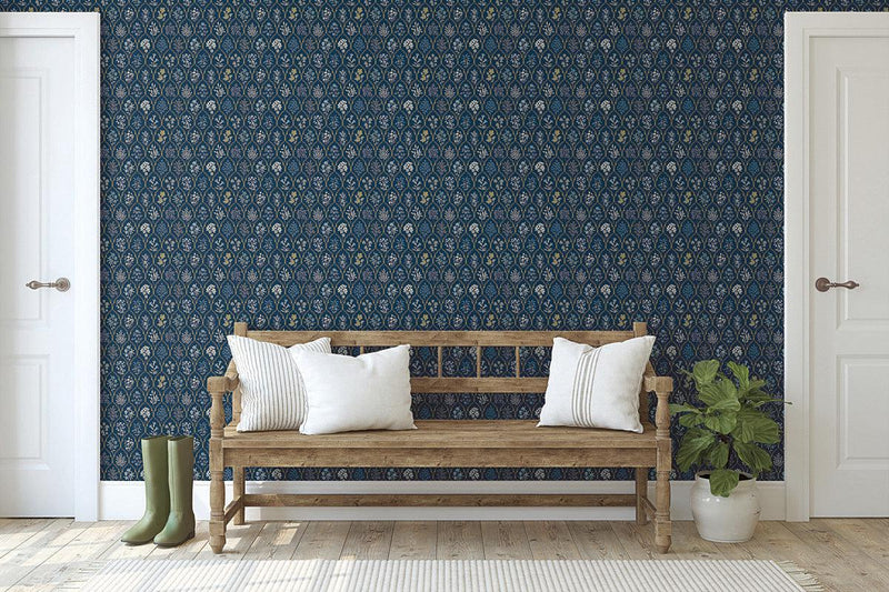 Wallpaper Hawthorne Wallpaper // Navy & Gold 