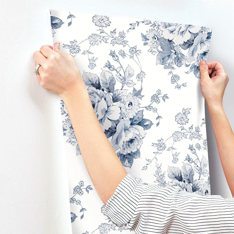 Wallpaper Heritage Rose Wallpaper // Navy & White 