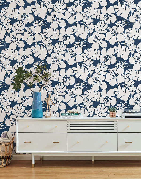 Wallpaper Hibiscus Arboretum Wallpaper // Navy 