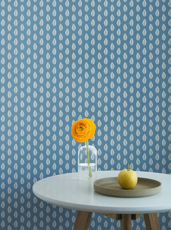 Wallpaper Leaf Pendant Wallpaper // Blue 