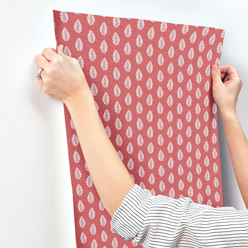 Wallpaper Leaf Pendant Wallpaper // Red 