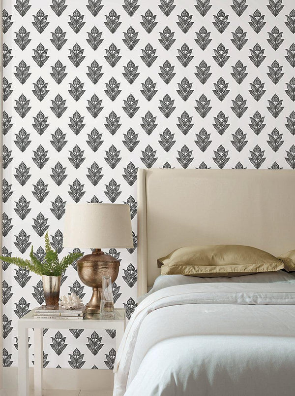 Wallpaper Lotus Motif Wallpaper // Black & White 