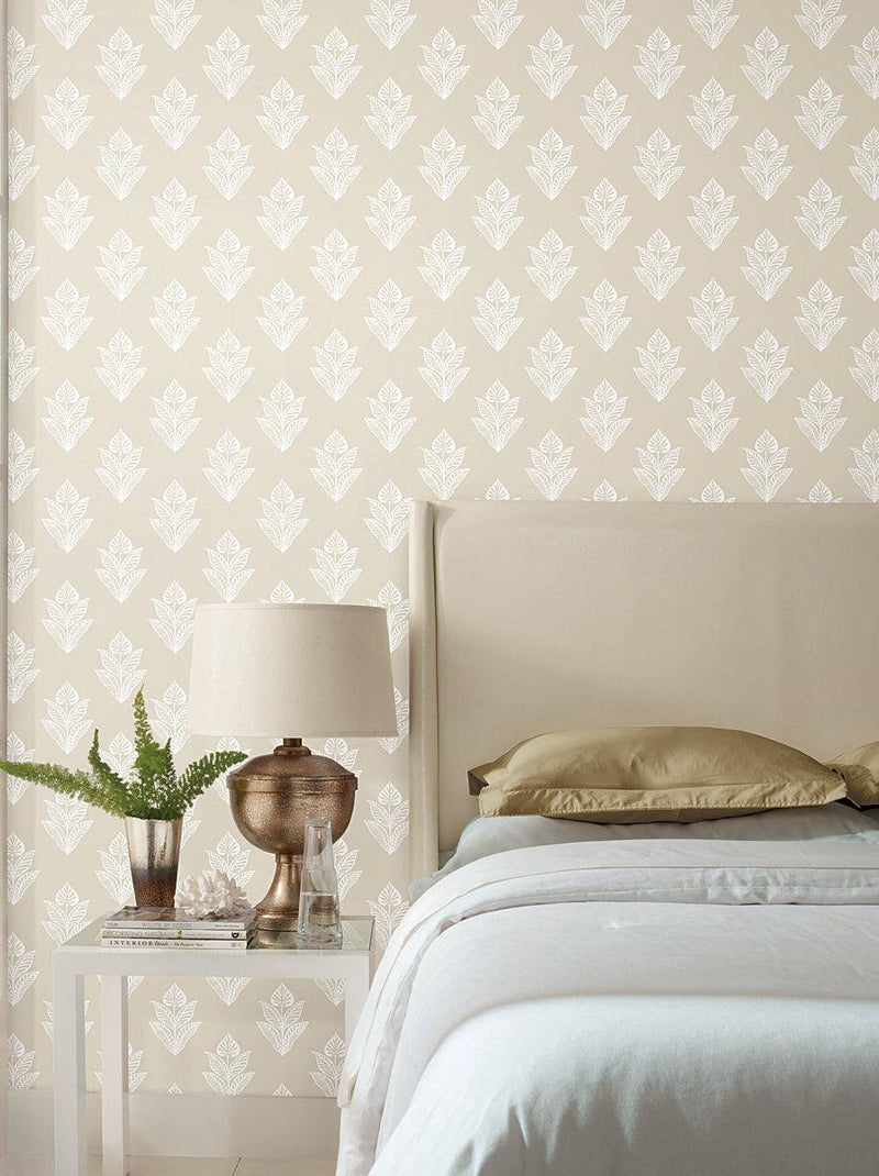 Wallpaper Lotus Motif Wallpaper // Cream & White 