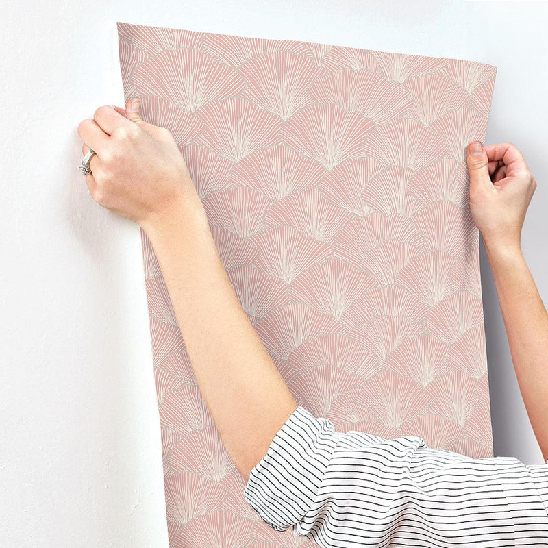 Wallpaper Luminous Gingko Wallpaper // Coral 