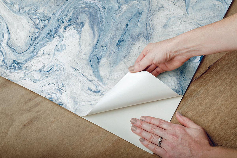 Wallpaper Oil & Marble Peel & Stick Wallpaper // Blue 