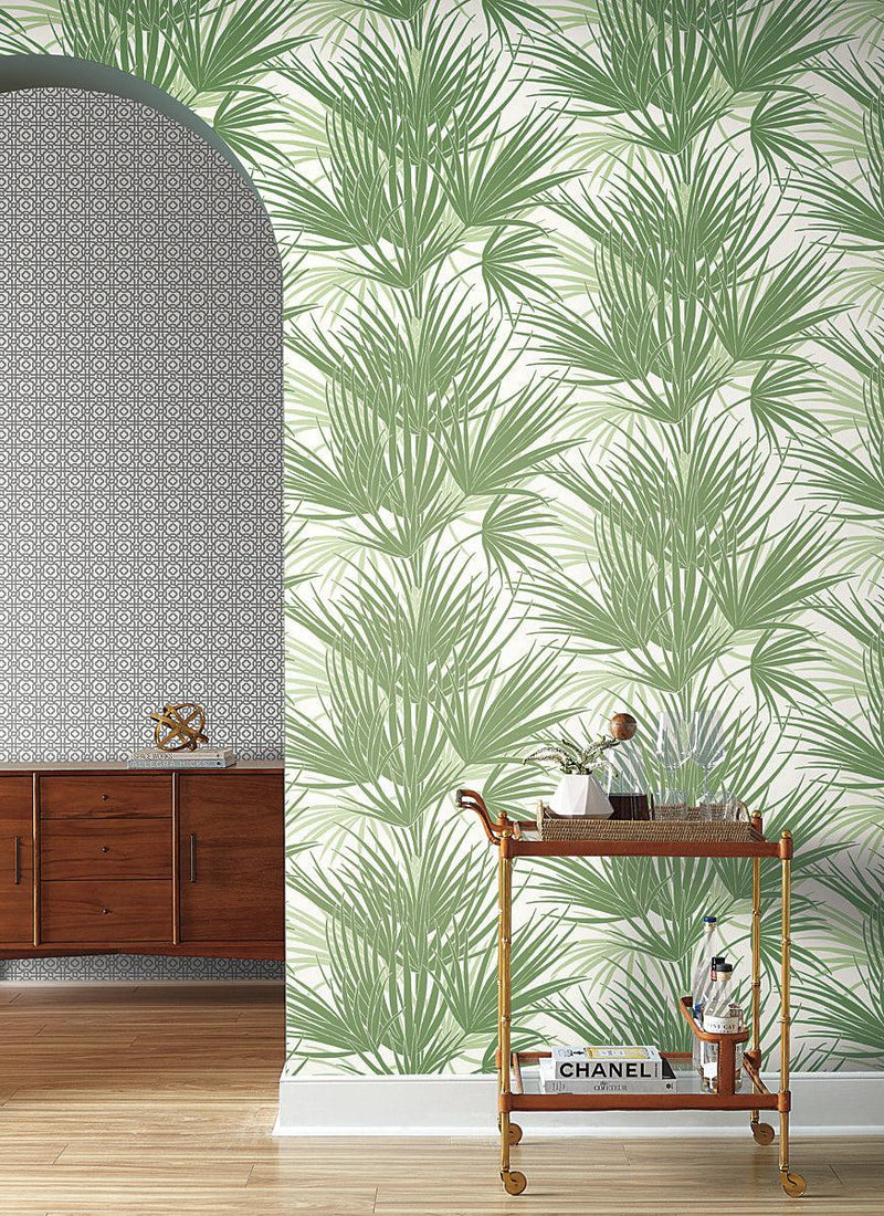 Wallpaper Palmetto Wallpaper // Green 