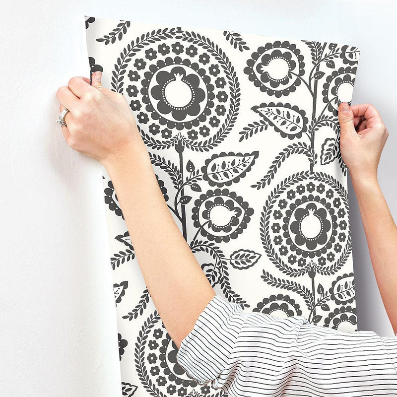 Wallpaper Pomegranate Bloom Wallpaper // Black & White 