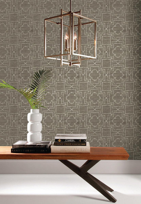 Wallpaper Quatrefoil Trellis Peel & Stick Wallpaper // Neutral 