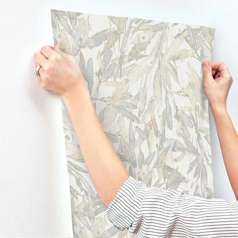 Wallpaper Rainforest Leaves Wallpaper // Cream & Grey 