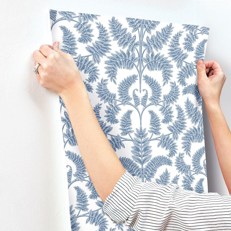 Wallpaper Royal Fern Damask Wallpaper // Blue 